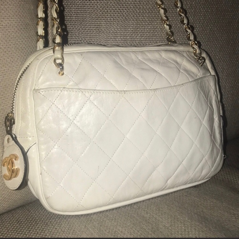 ❌SOLD ❌👜  Authentic Chanel Camera Lambskin bag